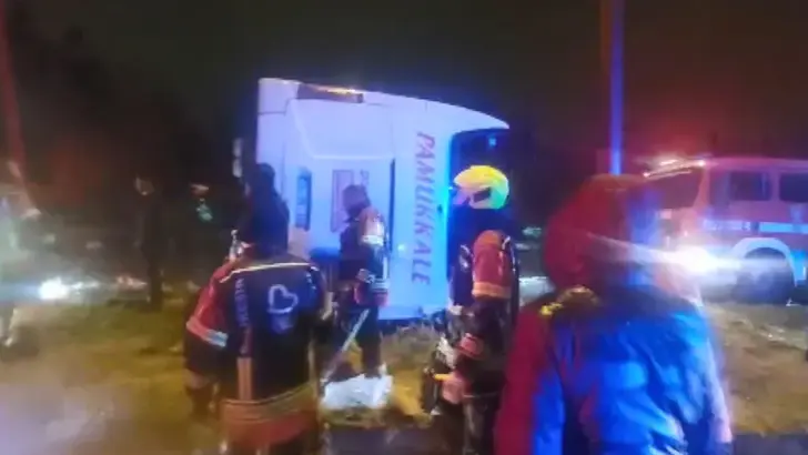 Balıkesir'de Feci Kaza: Yolcu Otobüsü Devrildi, 3 Ölü 31 Yaralı