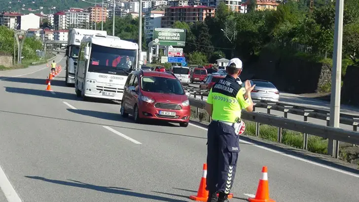 Giresun Valisi Koç’tan 5 Kişinin Can Verdiği Kazaya İlişkin Açıklama: "Sürücünün Uyuduğunu Değerlendiriyoruz"