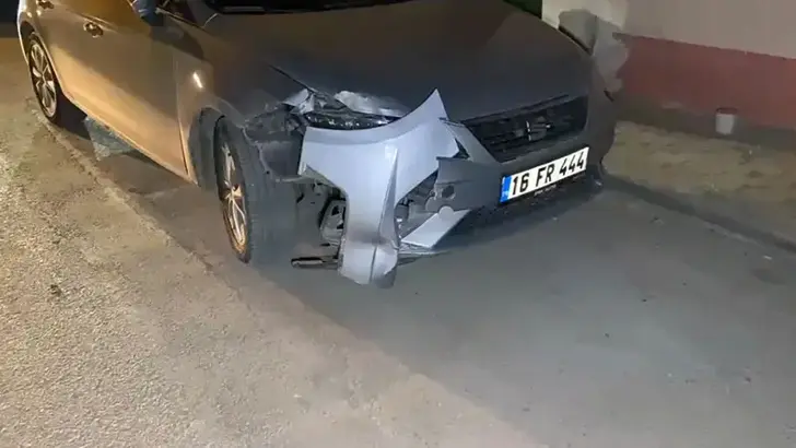 İnegöl'de Korkutan Kaza: Direksiyon Başında Fenalaşan Sürücü Zincirleme Kazaya Neden Oldu
