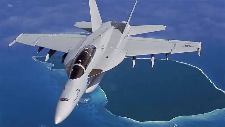 ABD'de Askeri Uçak Kazası: F/A-18 Tipi Savaş Uçağı Washington'da Düştü