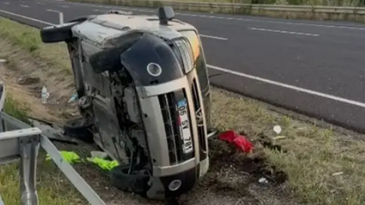 Ankara Polatlı’da Feci Kaza: Otomobil Takla Attı, 1’i Ağır 2 Yaralı