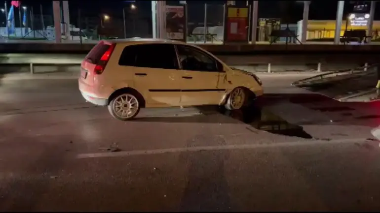 Bursa'da Trafik Terörü: Alkollü Sürücünün Sıkıştırdığı Otomobil İş Yeri Bahçesine Uçtu
