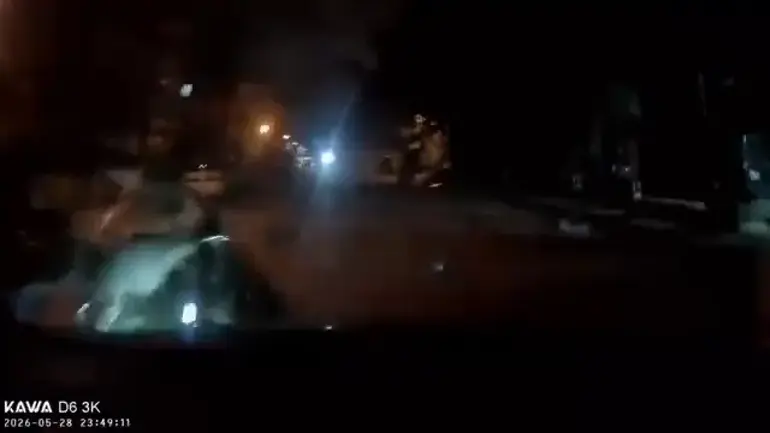 Maltepe'de Kuryeye Çarpıp Kaçtı: Ters Yönden Gelen Otomobilin Dehşet Saçtığı Anlar Kamerada