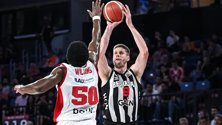 Nefes Kesen Seride Karar Maçına Doğru: Beşiktaş GAİN Bahçeşehir'i Devirerek Seriyi Eşitledi
