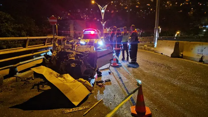 Zonguldak'ta Feci Kaza: Tünel Çıkışında Takla Atan Otomobilin Sürücüsü Ağır Yaralandı