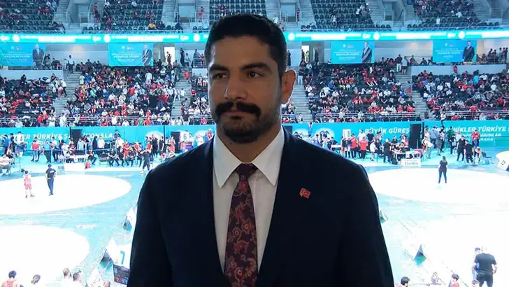 Ankara'da Tarihi Organizasyon: Minikler Güreş Şampiyonası'nda 10 Bin Sporcu Minderde