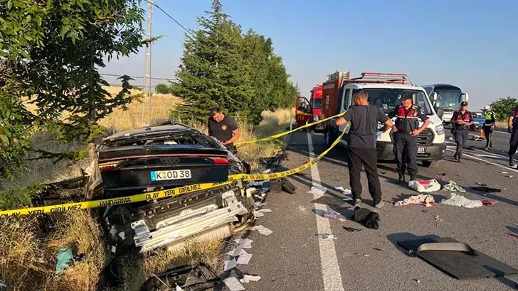 Nevşehir'de Sıla Yolu Faciayla Bitti: Gurbetçi Ailenin Otomobili Takla Attı, 3 Ölü