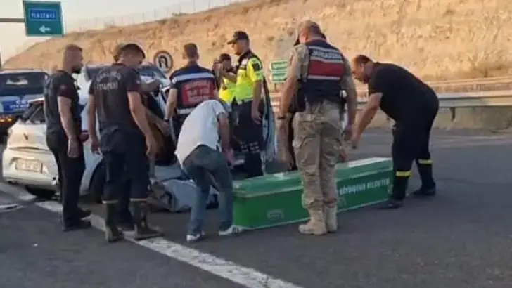 Şanlıurfa'da Günübirlik Gezi Dönüşü Feci Kaza: 3 Ölü, 3'ü Çocuk 8 Yaralı