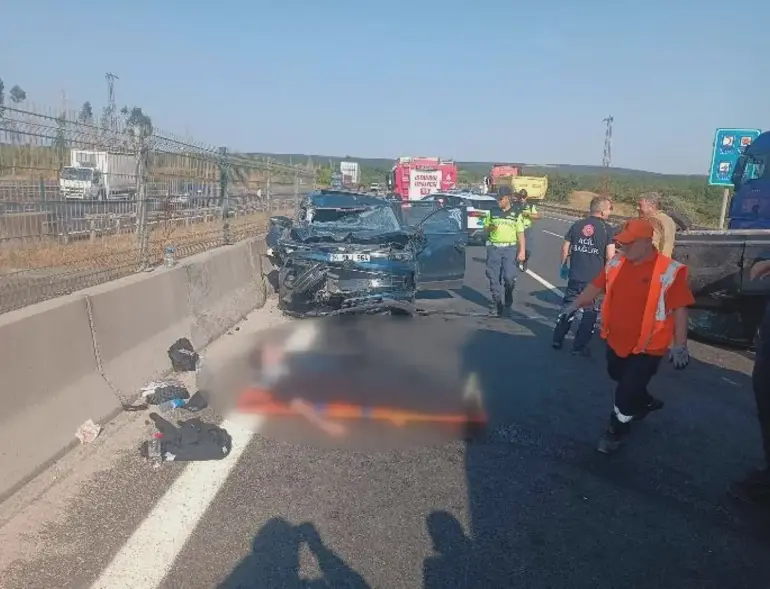 Silivri TEM Otoyolu'nda Zincirleme Kaza: 5 Yaralı