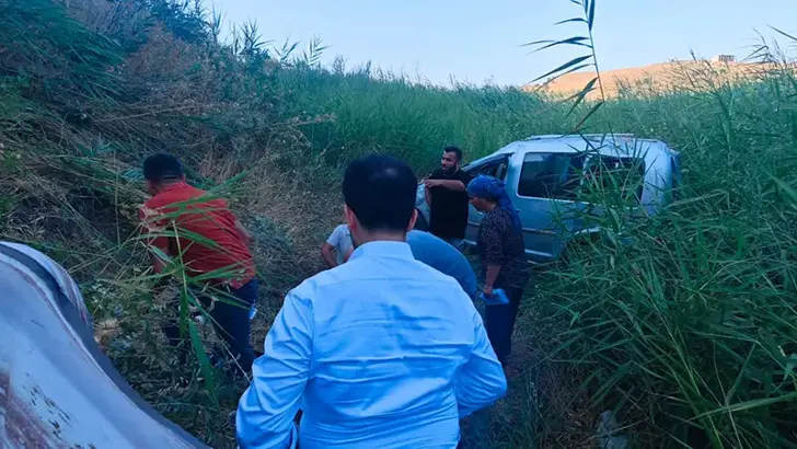 Şırnak'ta Feci Kaza: Hafif Ticari Araç Şarampole Devrildi, 1 Ölü, 4 Yaralı