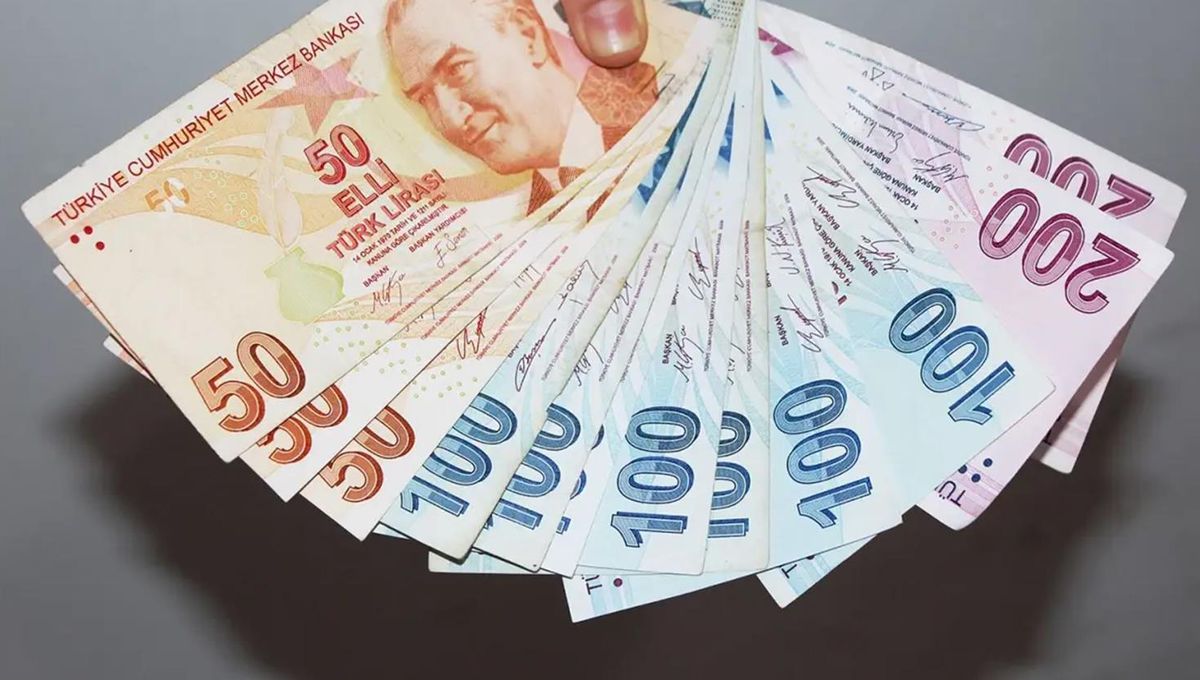 Akaryakıtta ÖTV İndirimi Sevinci Sadece Bir Gün Sürdü: Pompaya Dev Zam Yansıdı