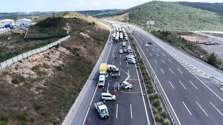 Kuzey Marmara Otoyolu'nda Katliam Gibi Kaza: Hayatını Kaybeden 3 Çocuğun Kardeş Olduğu Ortaya Çıktı