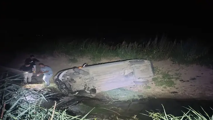 Manisa'da Hareketli Gece: Polisten Kaçarken Kanala Düşen Uyuşturucu Şüphelileri Tutuklandı