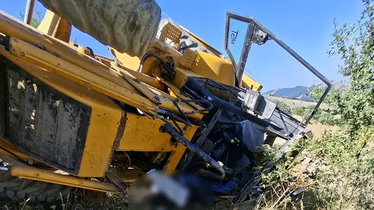 Samsun'da Feci İş Kazası: Devrilen İş Makinesinin Altında Kalan Operatör Hayatını Kaybetti