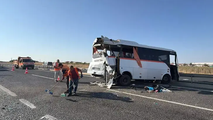 Tekirdağ'da Zincirleme Kaza: 4 Araç Birbirine Girdi, 29 Yaralı