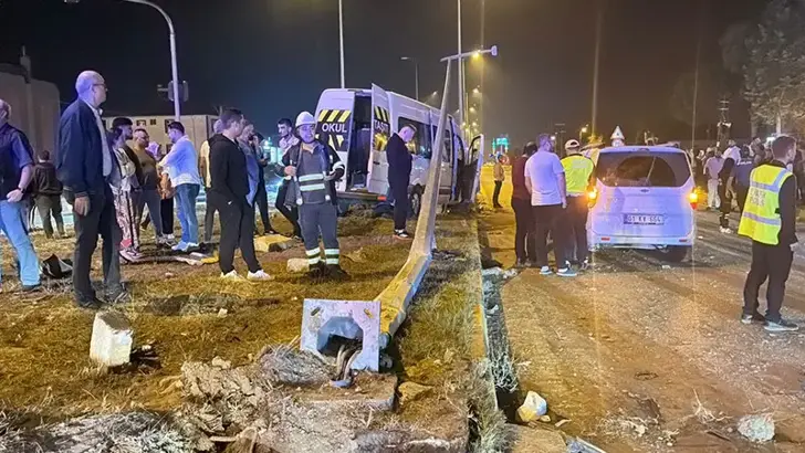 Bartın'da Düğün Dönüşü Korkutan Kaza: 3'ü Çocuk 21 Yaralı