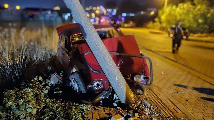 Çanakkale'de Feci Kaza: Otomobil Aileye Çarptı, 5 Yaşındaki Masal Hayatını Kaybetti