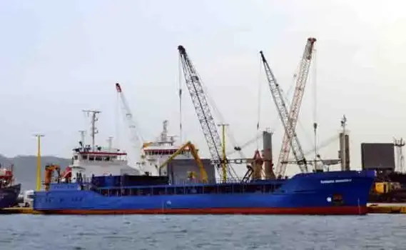 Silivri Açıklarında İki Ticari Gemi Çarpıştı: 10 Mürettebat Aranıyor