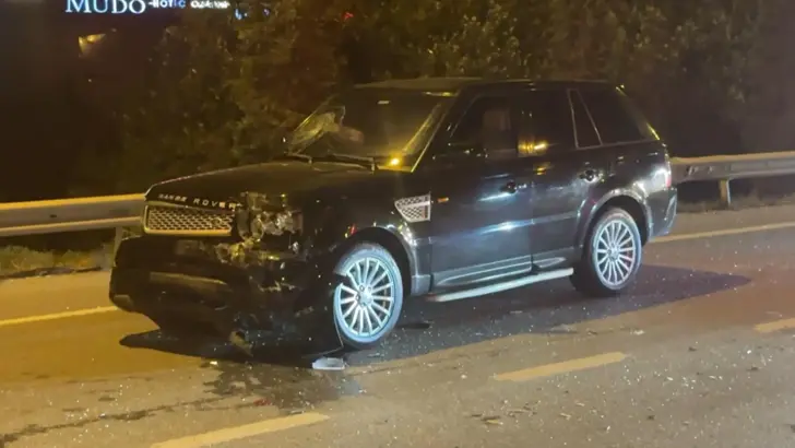 Ümraniye'de 4 Aracın Karıştığı Zincirleme Kaza: 3 Yaralı, 1 Sürücü Firari