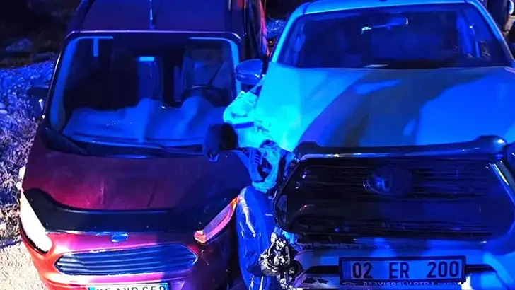 Adıyaman'da Trafik Kazası: 4'ü Çocuk 8 Yaralı